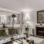 Knightsbridge 3-Bed Apartment